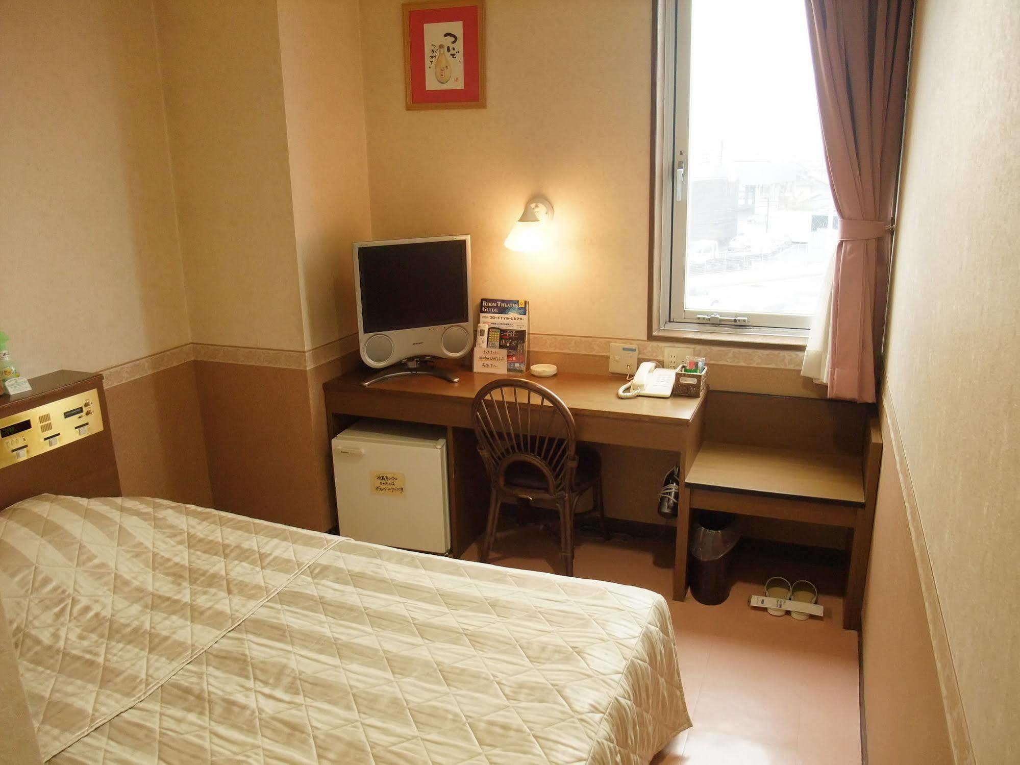Maebashi Business Hotel Luka المظهر الخارجي الصورة